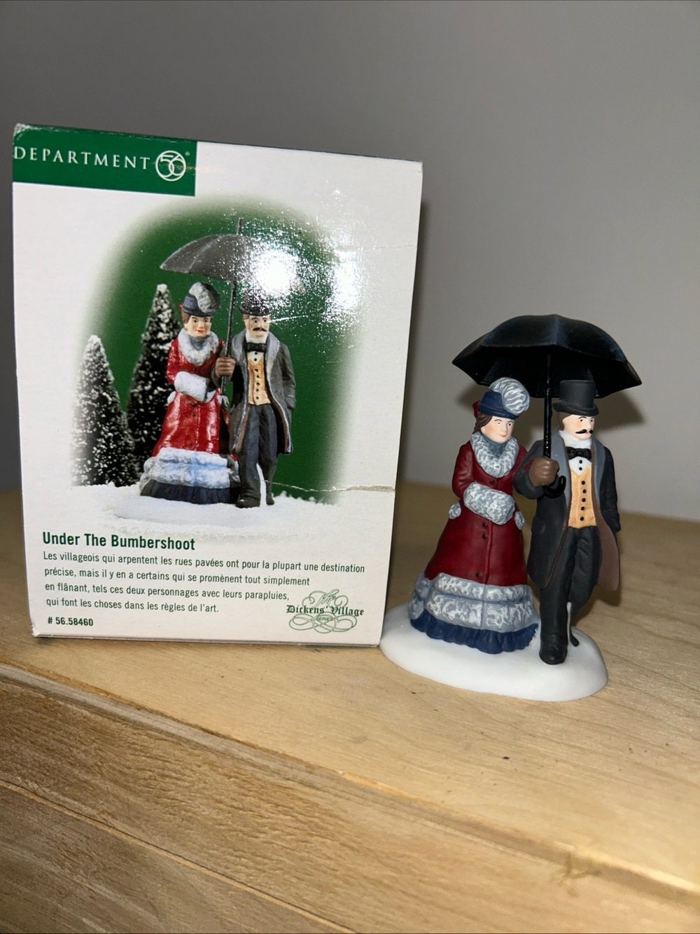 Dept 56 Under the Bumbershoot Item #58460 Dickens Village Accessory Retired 2002